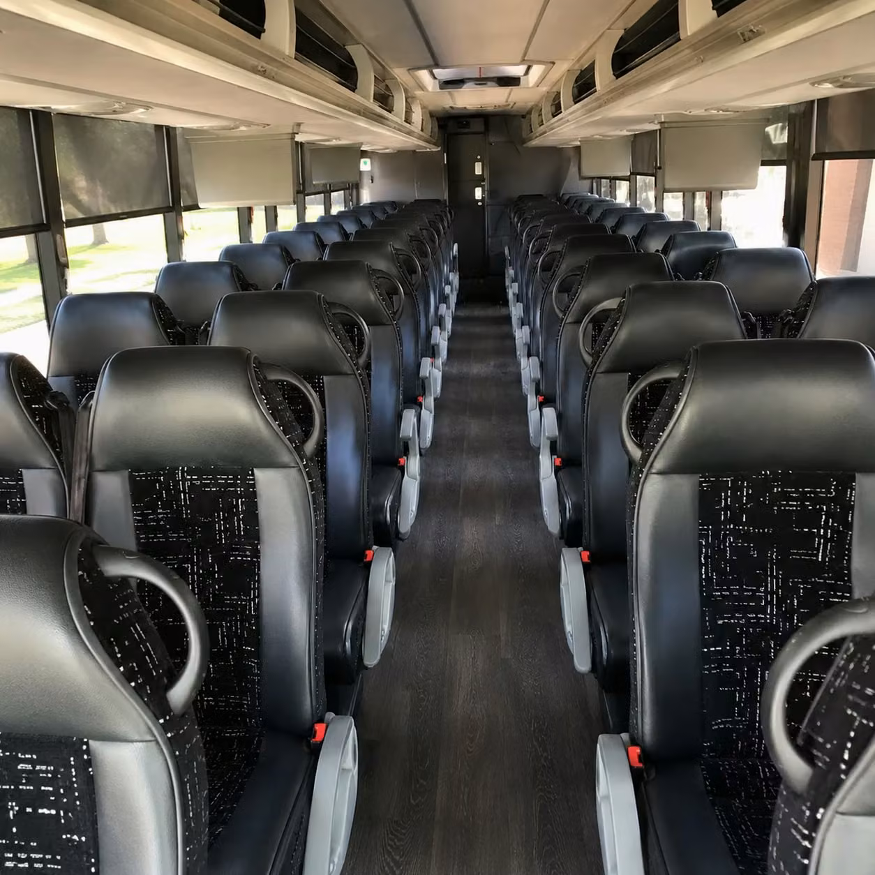 charter buses for lincoln wedding receptions at downtown and venue district locations