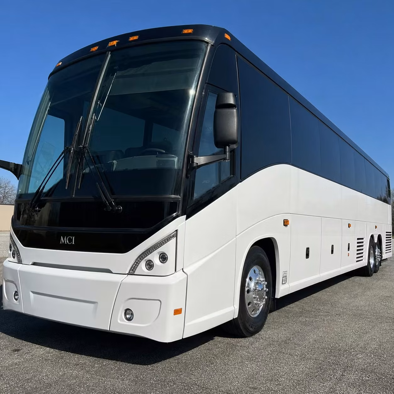 coachbuslincoln com makes corporate airport shuttle service in lincoln easy to arrange